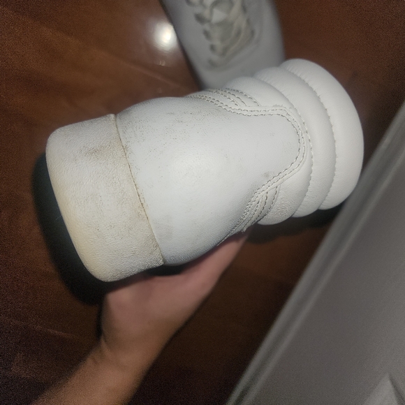 White Reebok Sneakers - Picture 4 of 6